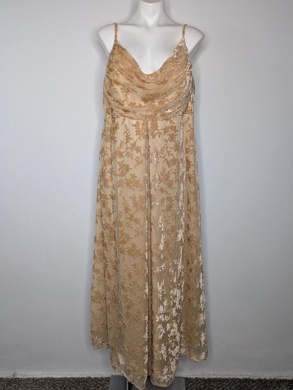 Revelry Skye Tan Floral Velvet Burnout Bridesmaid Event Spaghetti Maxi Dress 26